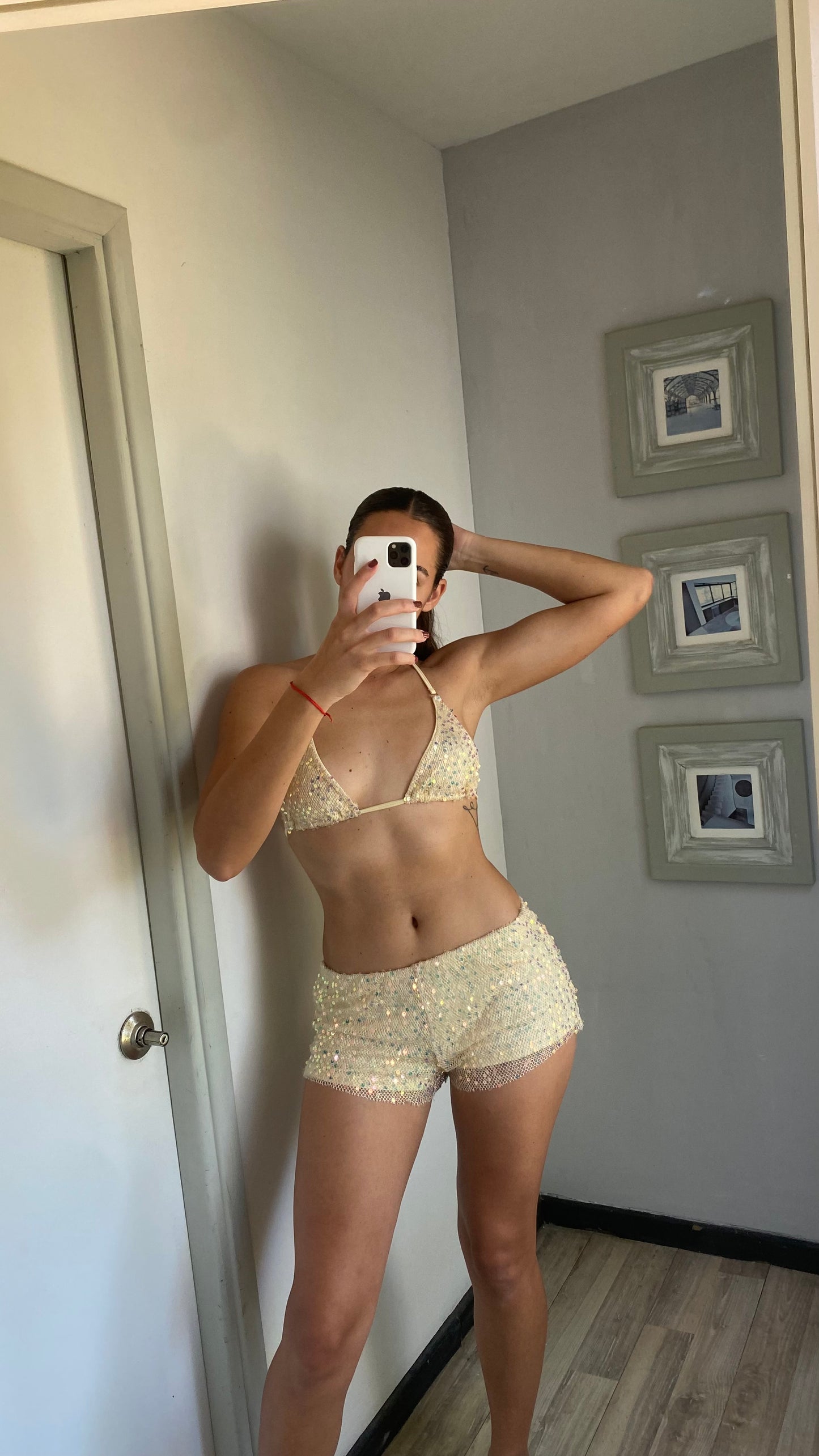 SHORT ARIADNA