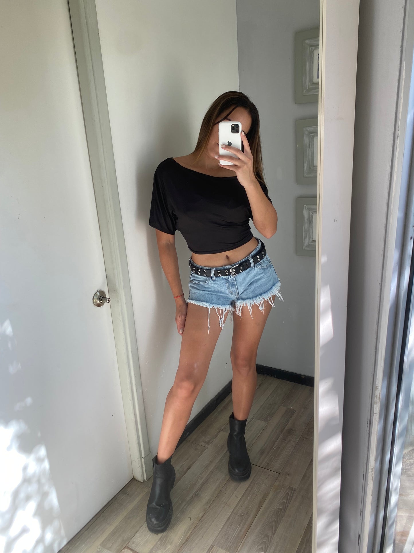TOP OLIVIA