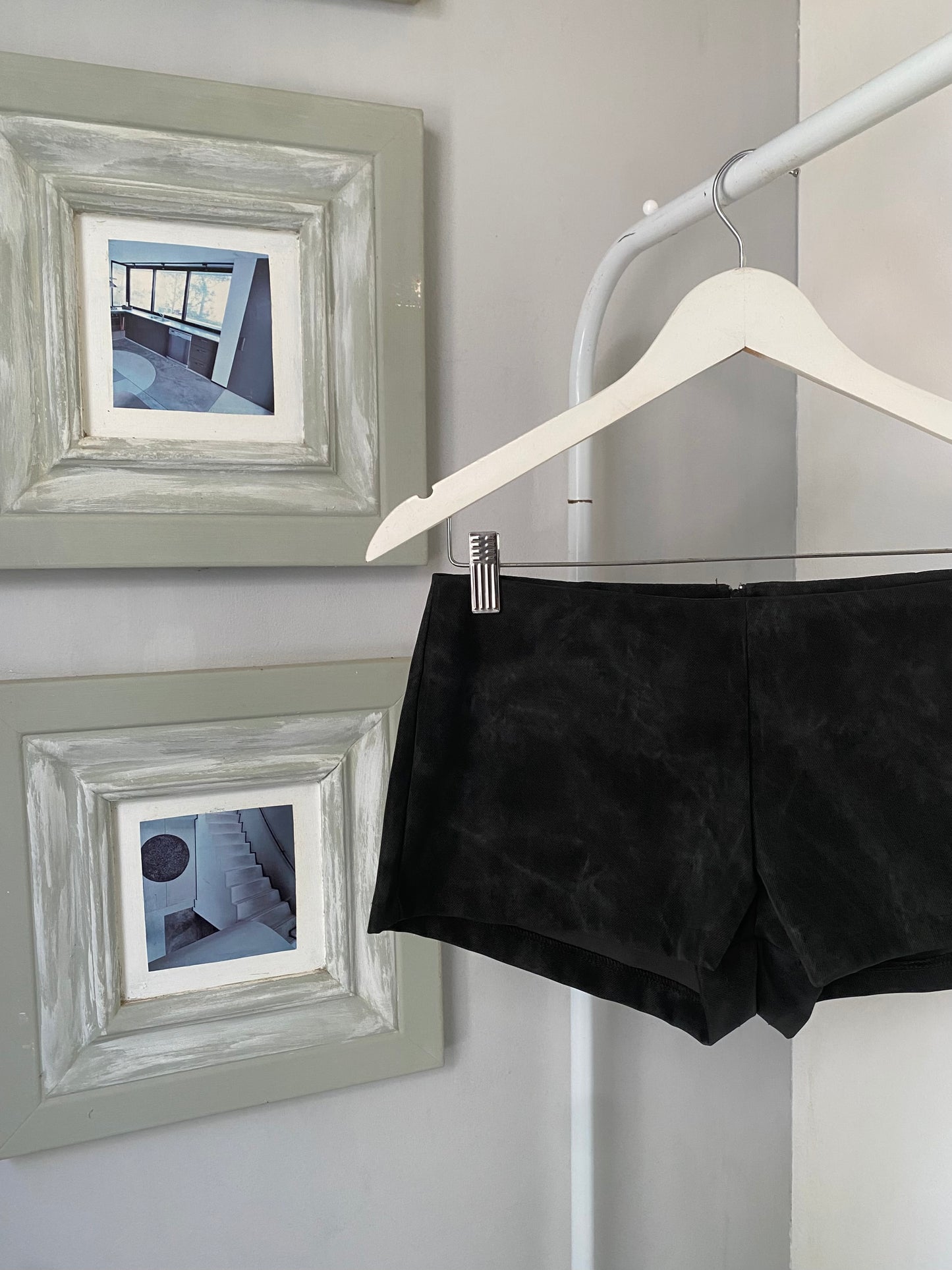 SHORT LOLA