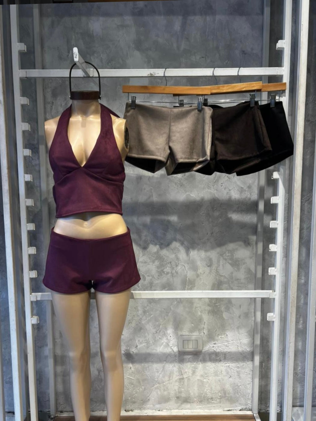 SHORT CLOE